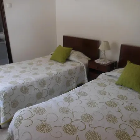 Guest house Luar *